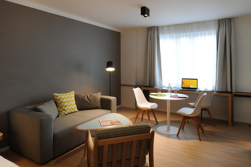 Aparthotel La Source - Quartier Louise 3*