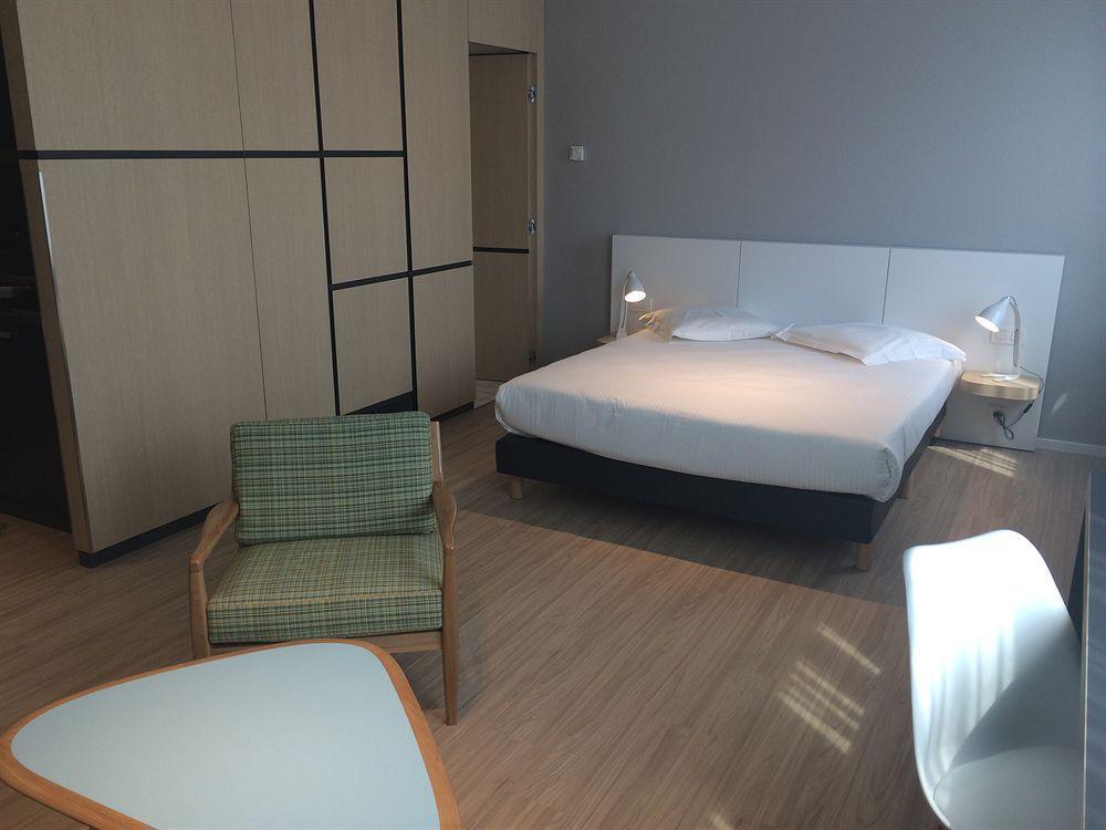 Aparthotel La Source - Quartier Louise 3*